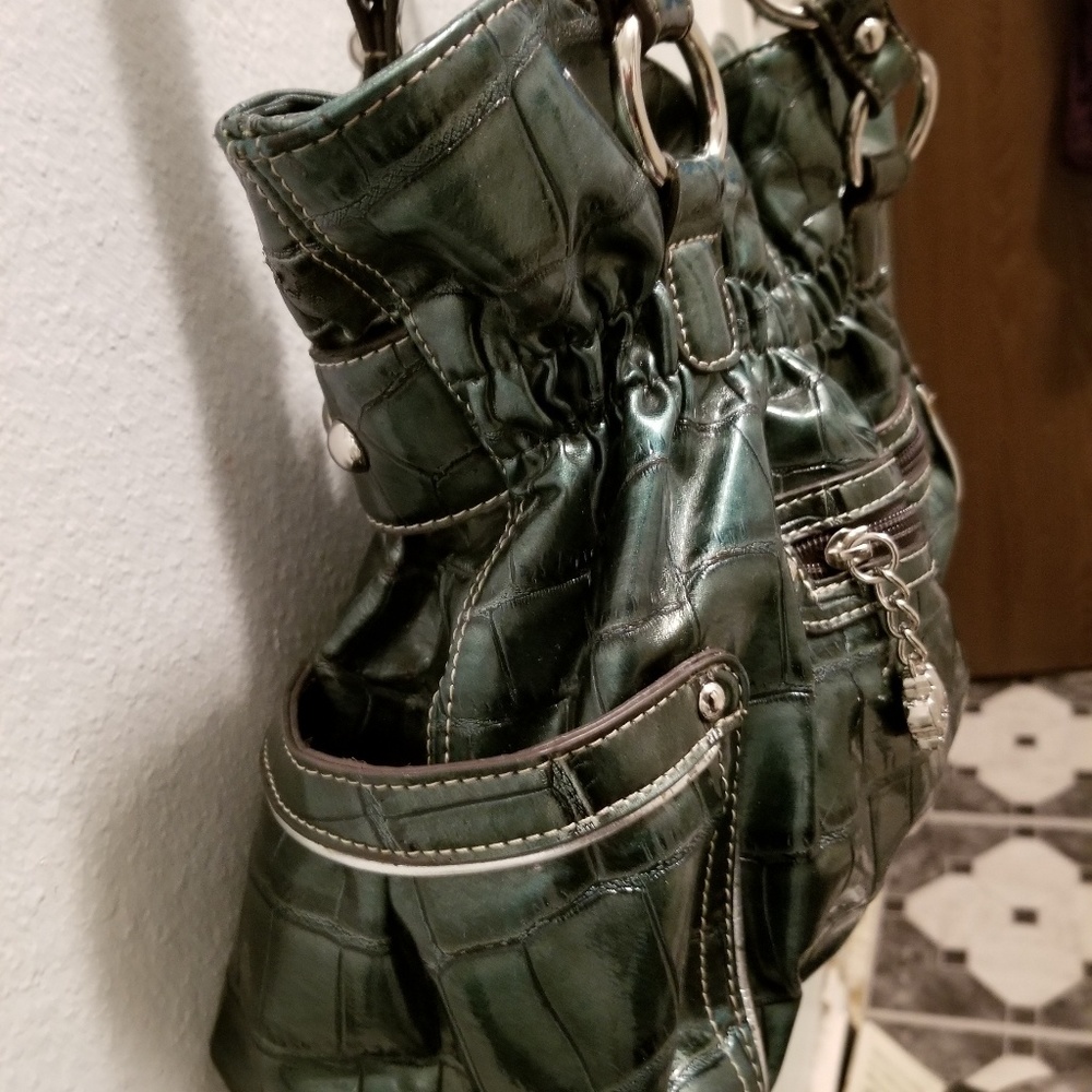 Handbag - Picture 3 of 6